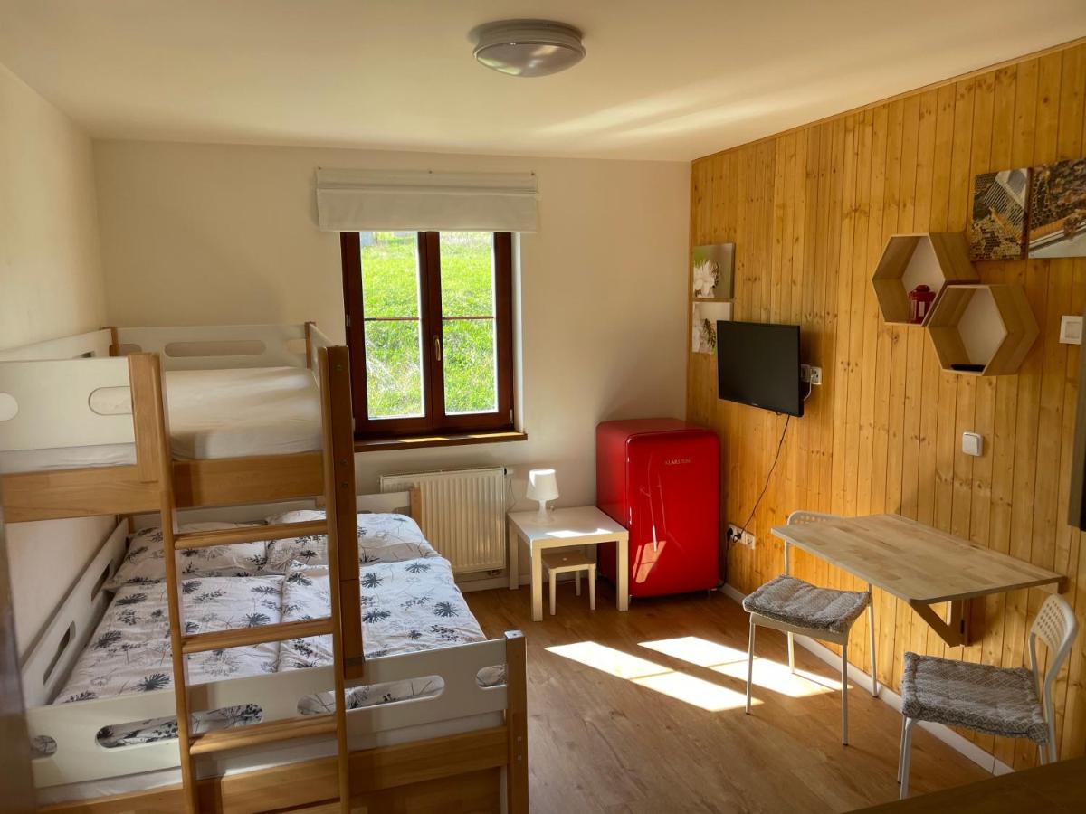 Vceli Chata Mirda Pirda Dolní Moravice Buitenkant foto