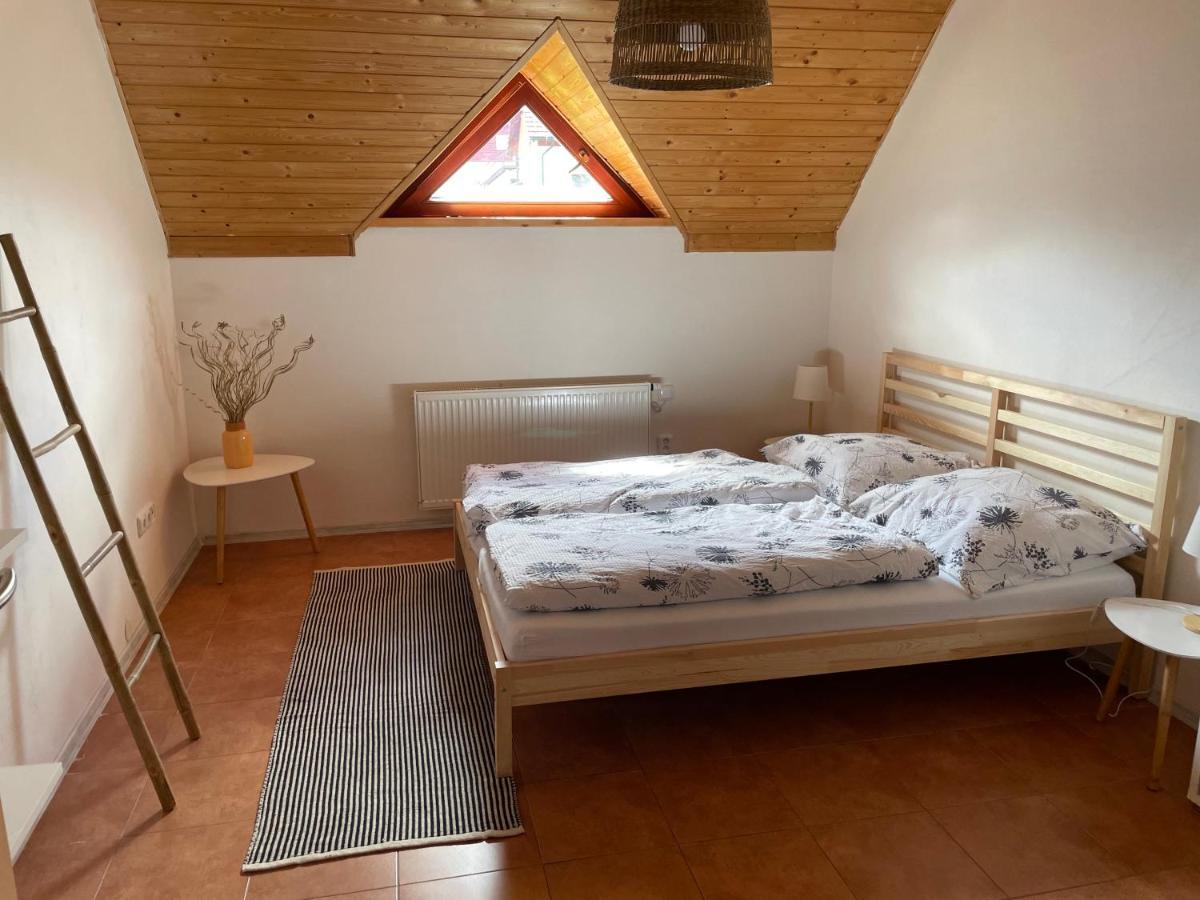 Vceli Chata Mirda Pirda Dolní Moravice Buitenkant foto